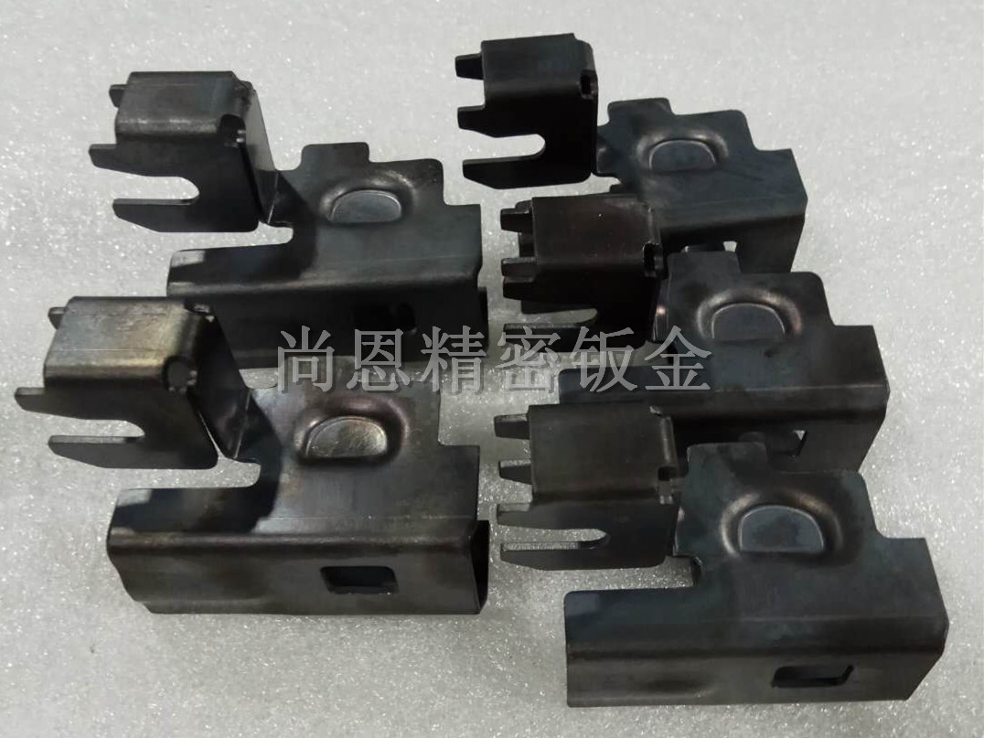 冷板，鍍鋅板，下料，折彎，噴粉，烤漆鈑金件